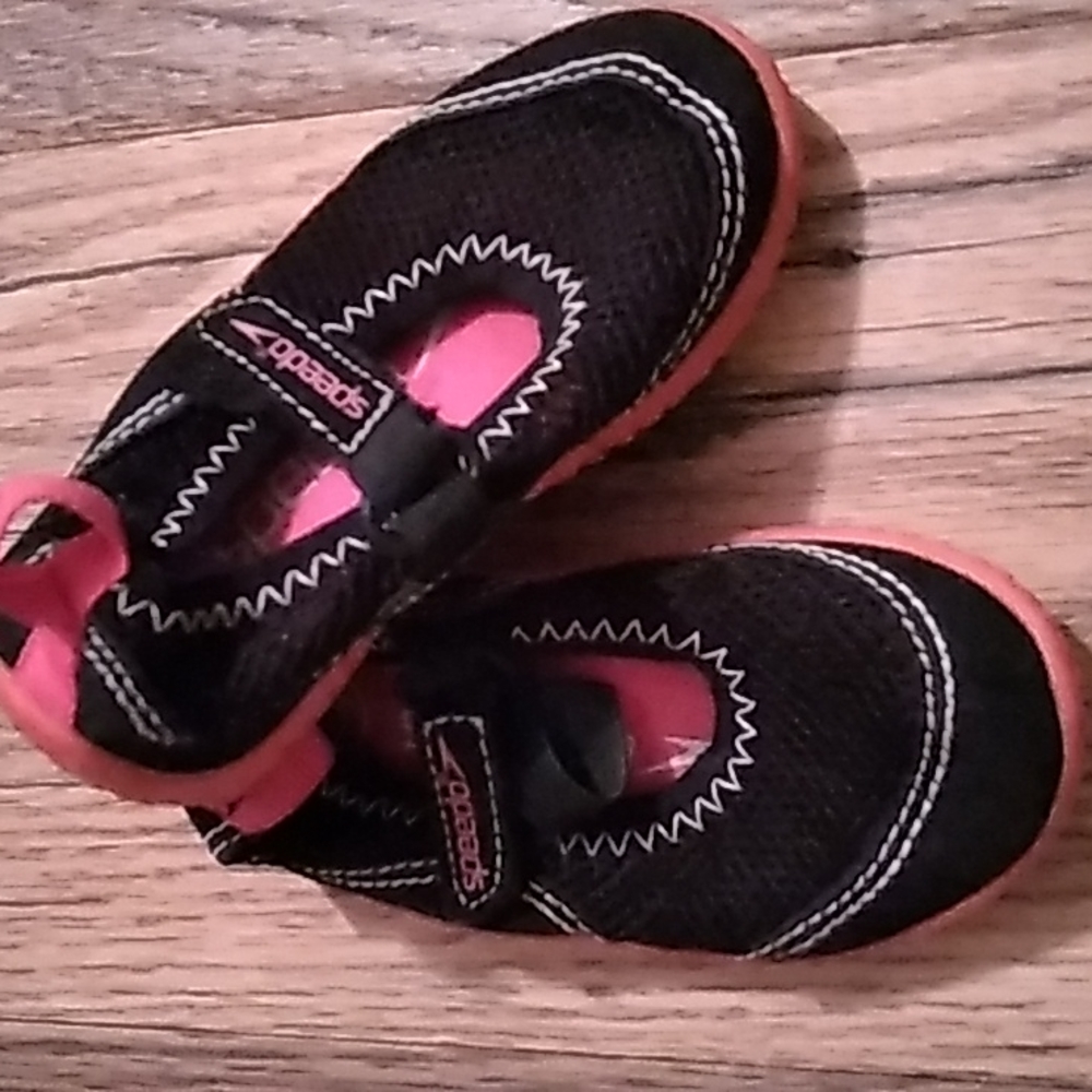 Speedo toddler water shoes